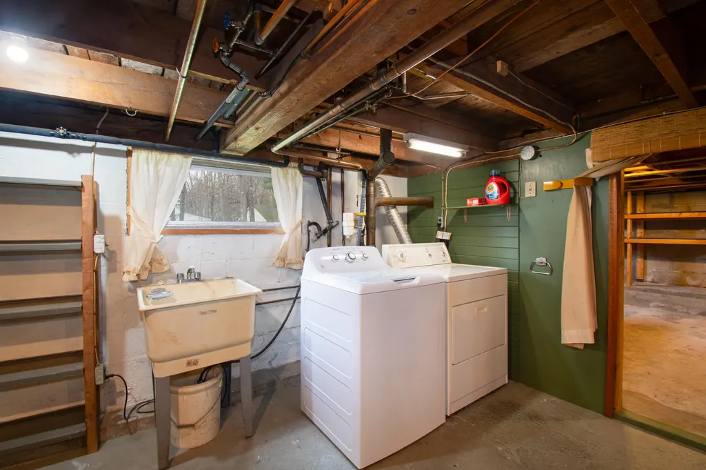 40 Maquoit Road Brunswick ME 04011