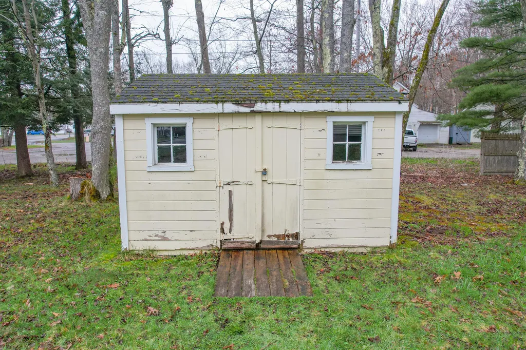 40 Maquoit Road Brunswick ME 04011