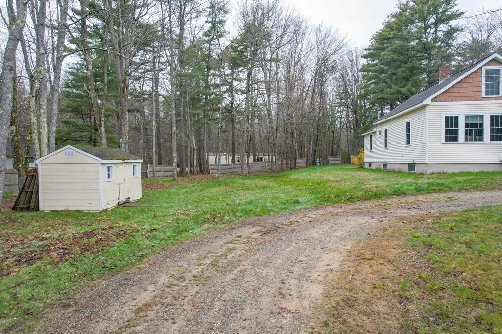 40 Maquoit Road Brunswick ME 04011