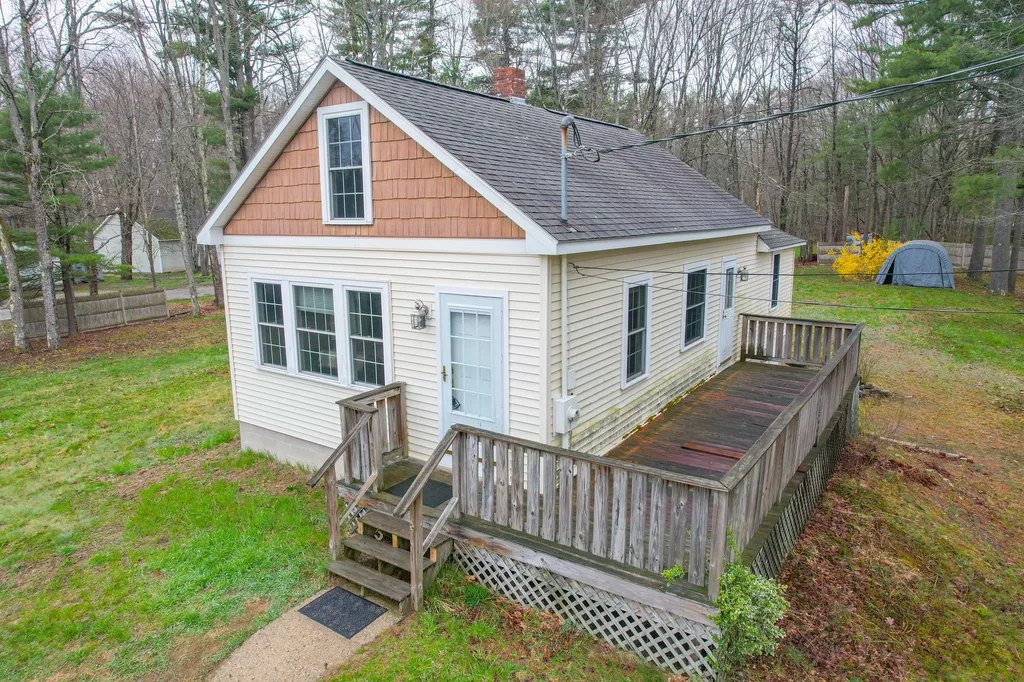 40 Maquoit Road Brunswick ME 04011