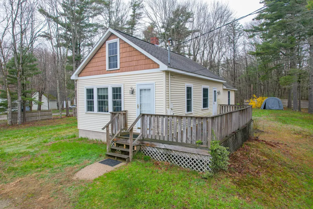 40 Maquoit Road Brunswick ME 04011