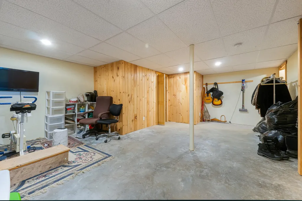 84 Witham Road New Gloucester ME 04260