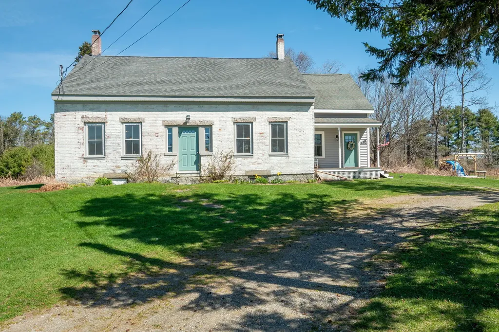 161 Pittston Road Whitefield ME 04353