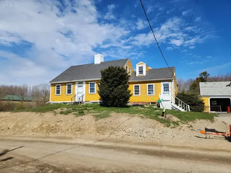 152 E Main Street Searsport ME 04974