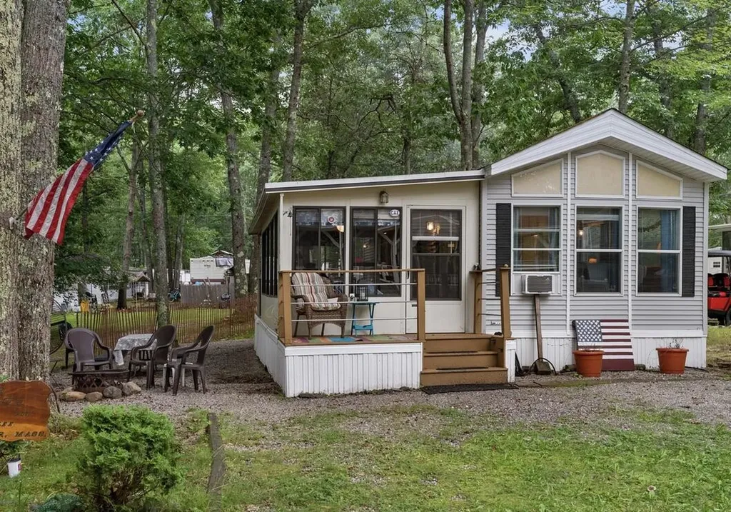 1 Robinson Way Kennebunk ME 04043