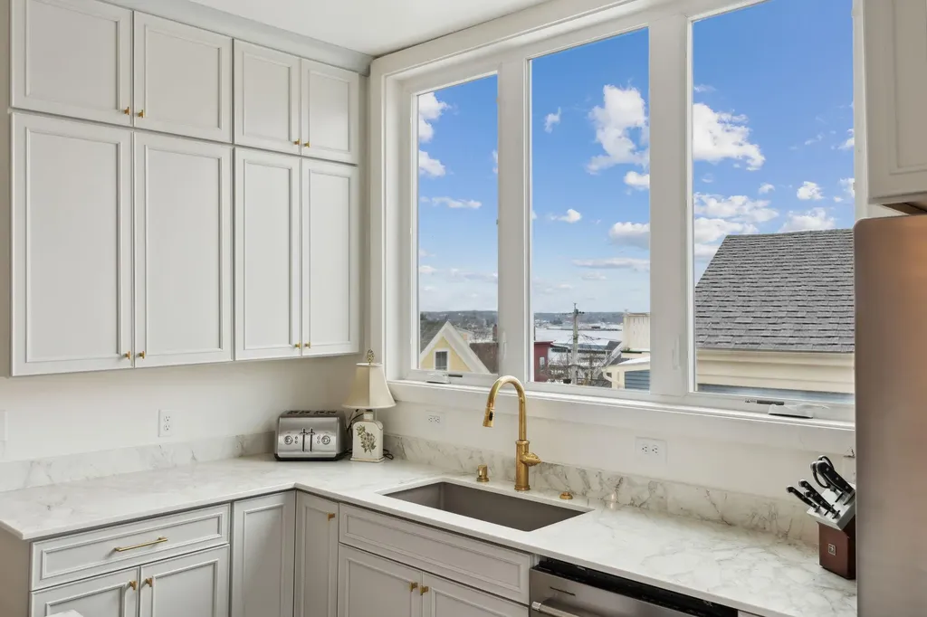 62 Saint Lawrence Street Portland ME 04101