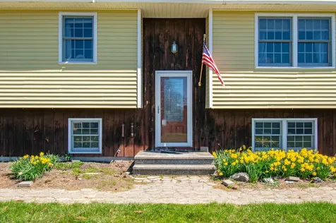 20 Sherry Lane Auburn ME 04210