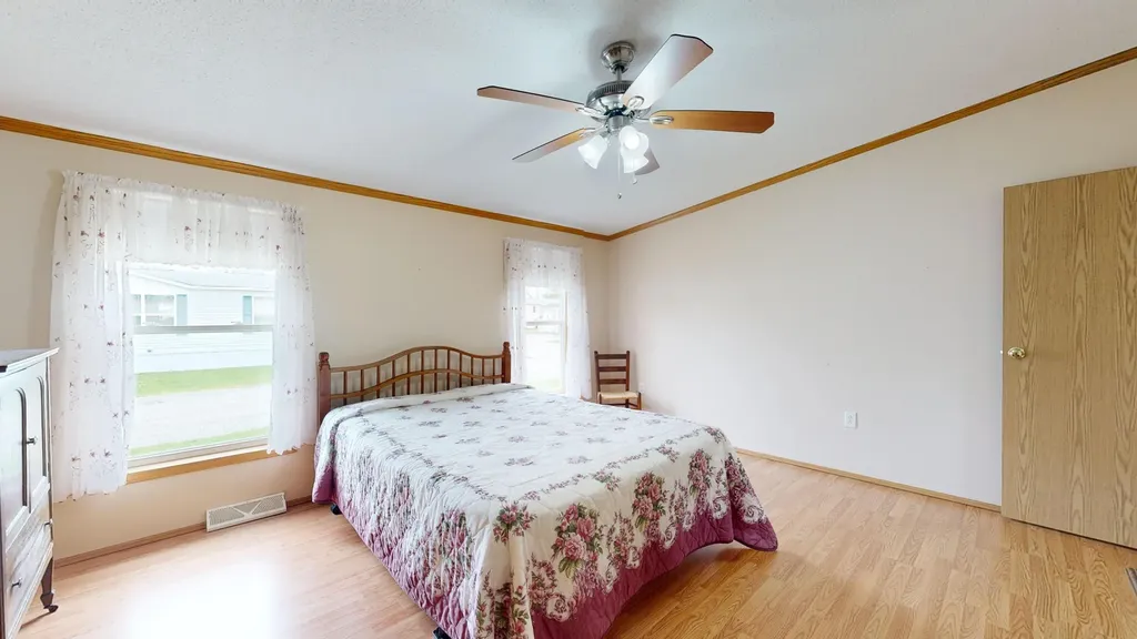 6 Ivy Drive Norway ME 04268