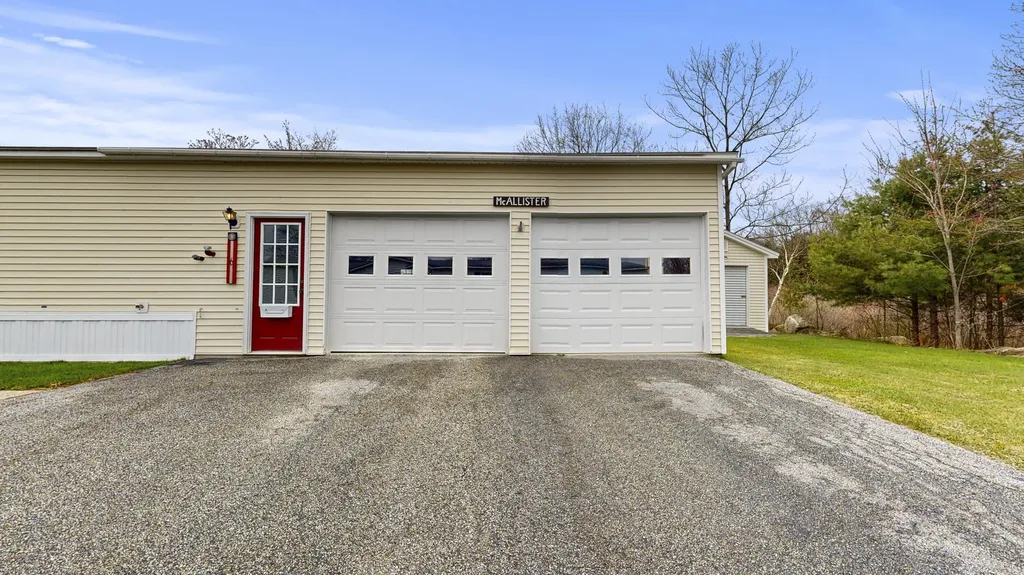 6 Ivy Drive Norway ME 04268