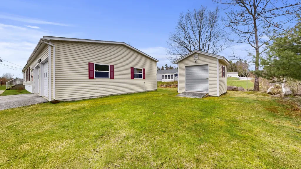 6 Ivy Drive Norway ME 04268