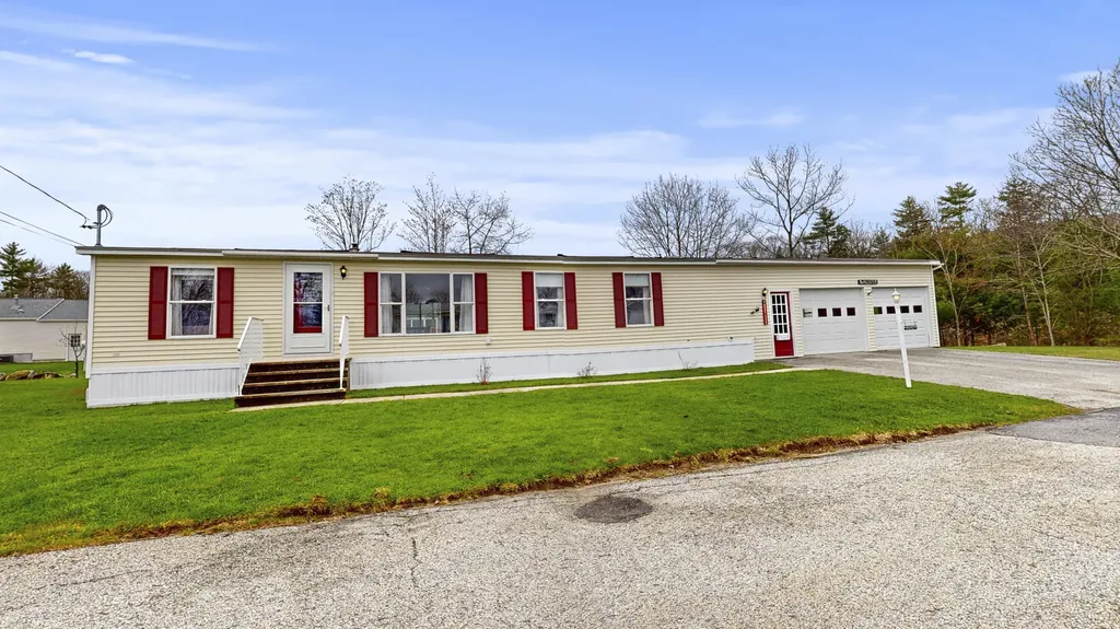 6 Ivy Drive Norway ME 04268