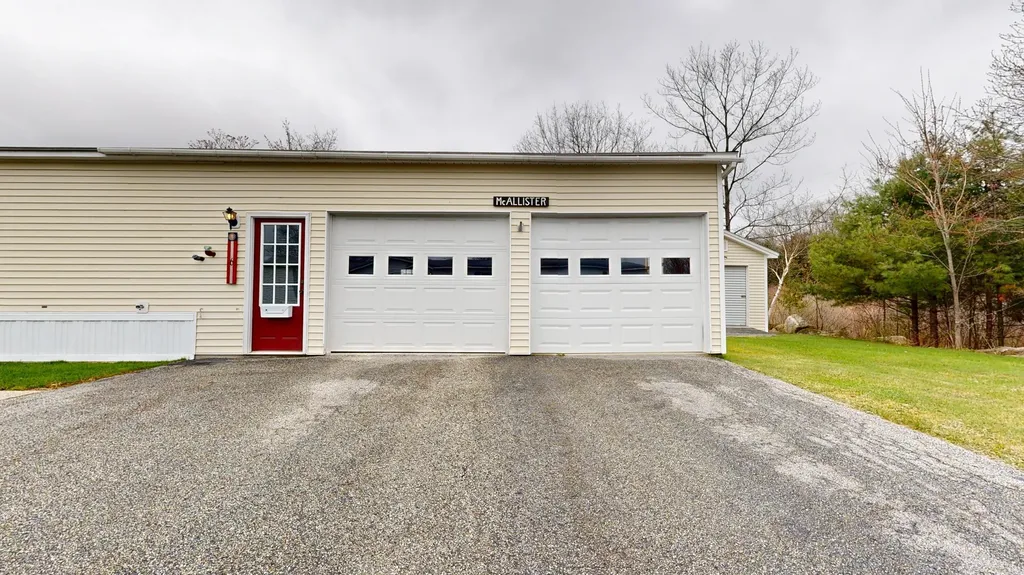 6 Ivy Drive Norway ME 04268