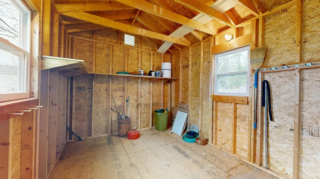 6 Ivy Drive Norway ME 04268