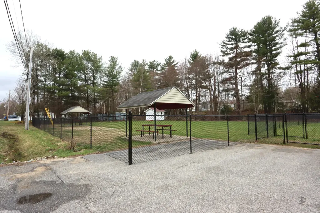 6 Ivy Drive Norway ME 04268