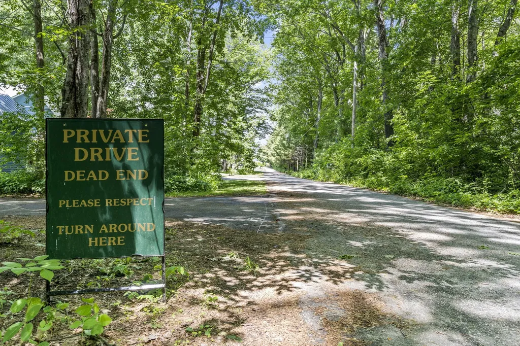 6 Bayview Drive Raymond ME 04071