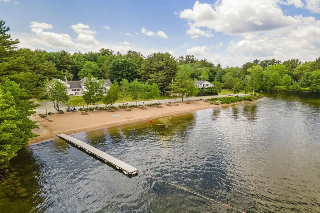 6 Bayview Drive Raymond ME 04071