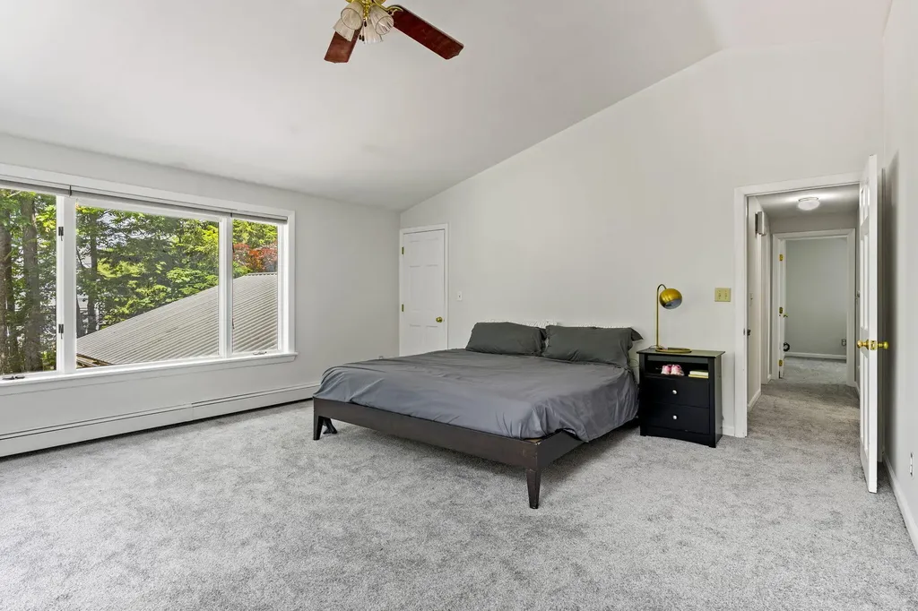 6 Bayview Drive Raymond ME 04071