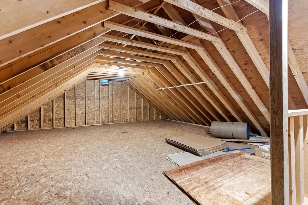6 Bayview Drive Raymond ME 04071