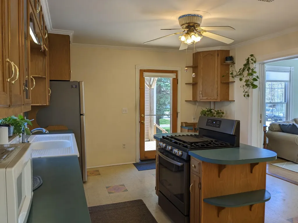 41 Granite Street Rockland ME 04841