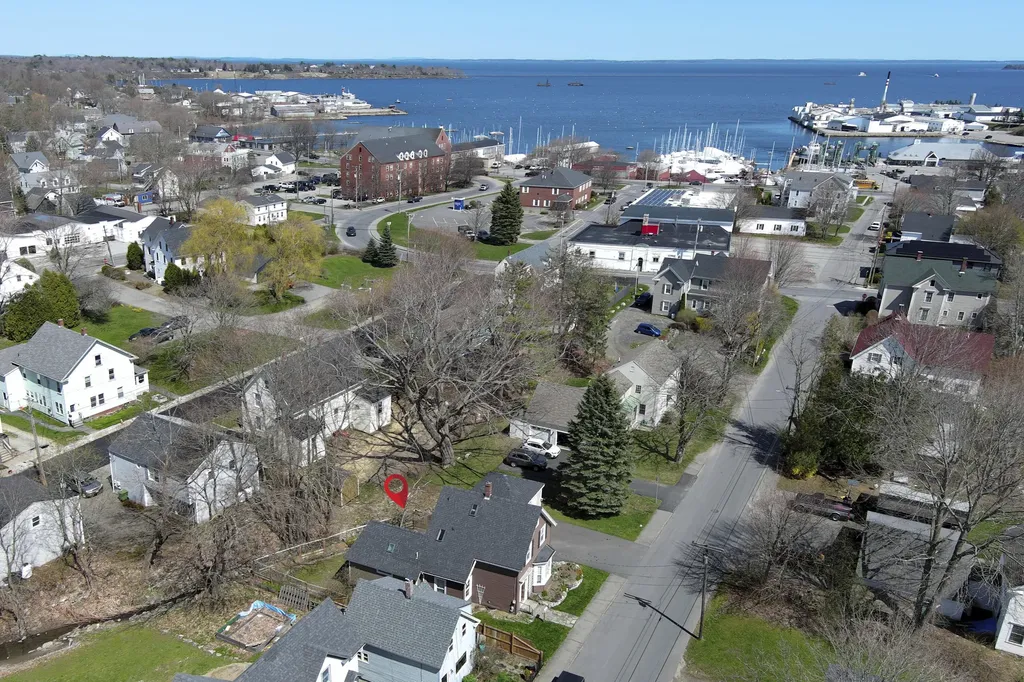 41 Granite Street Rockland ME 04841