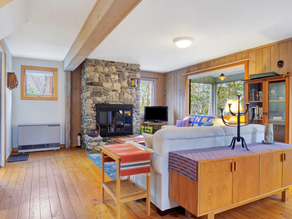 186 Peninsula Drive Rome ME 04963