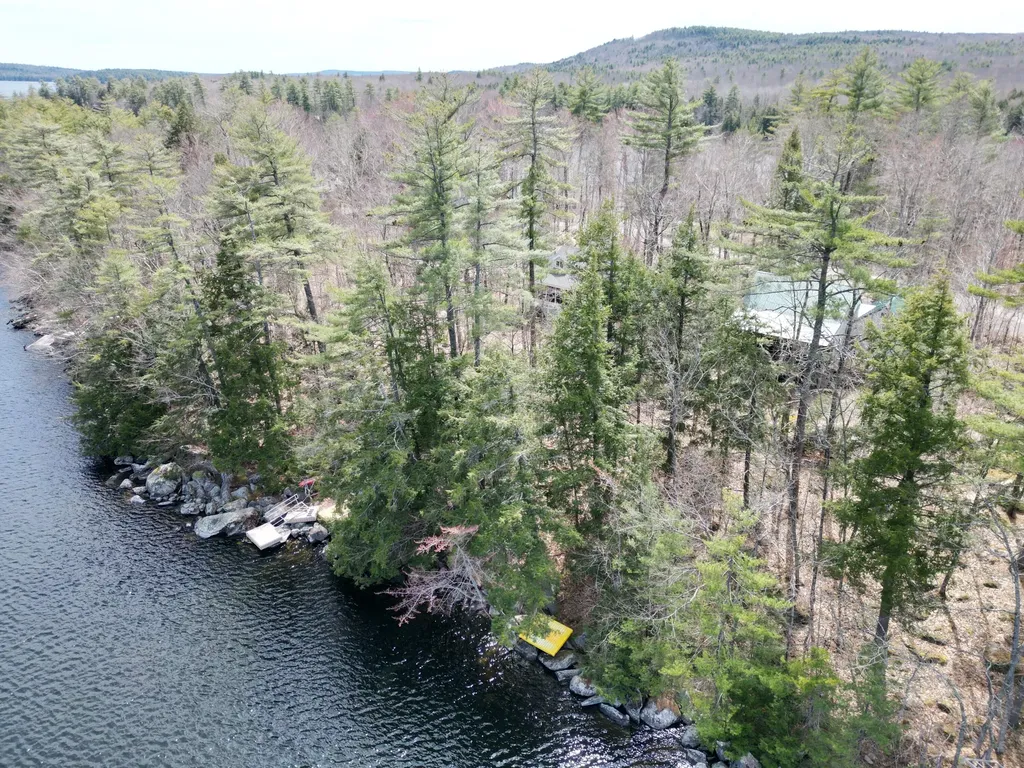 186 Peninsula Drive Rome ME 04963