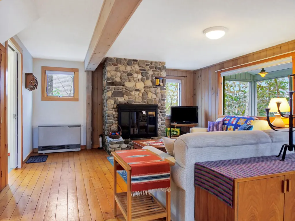 186 Peninsula Drive Rome ME 04963