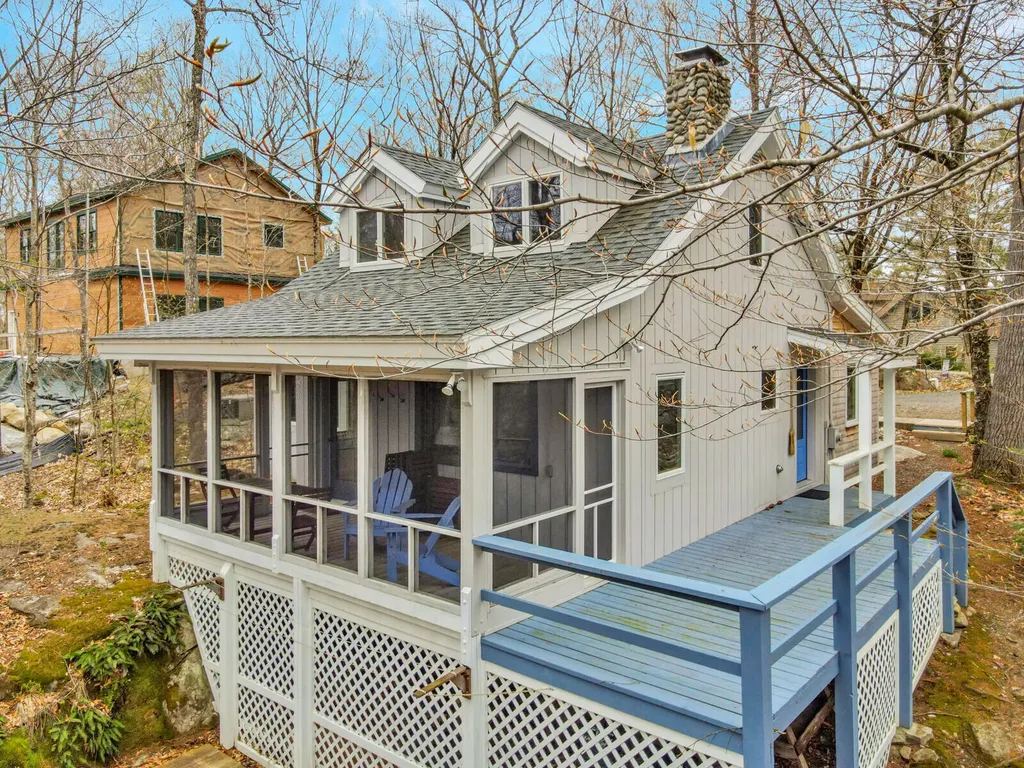 186 Peninsula Drive Rome ME 04963