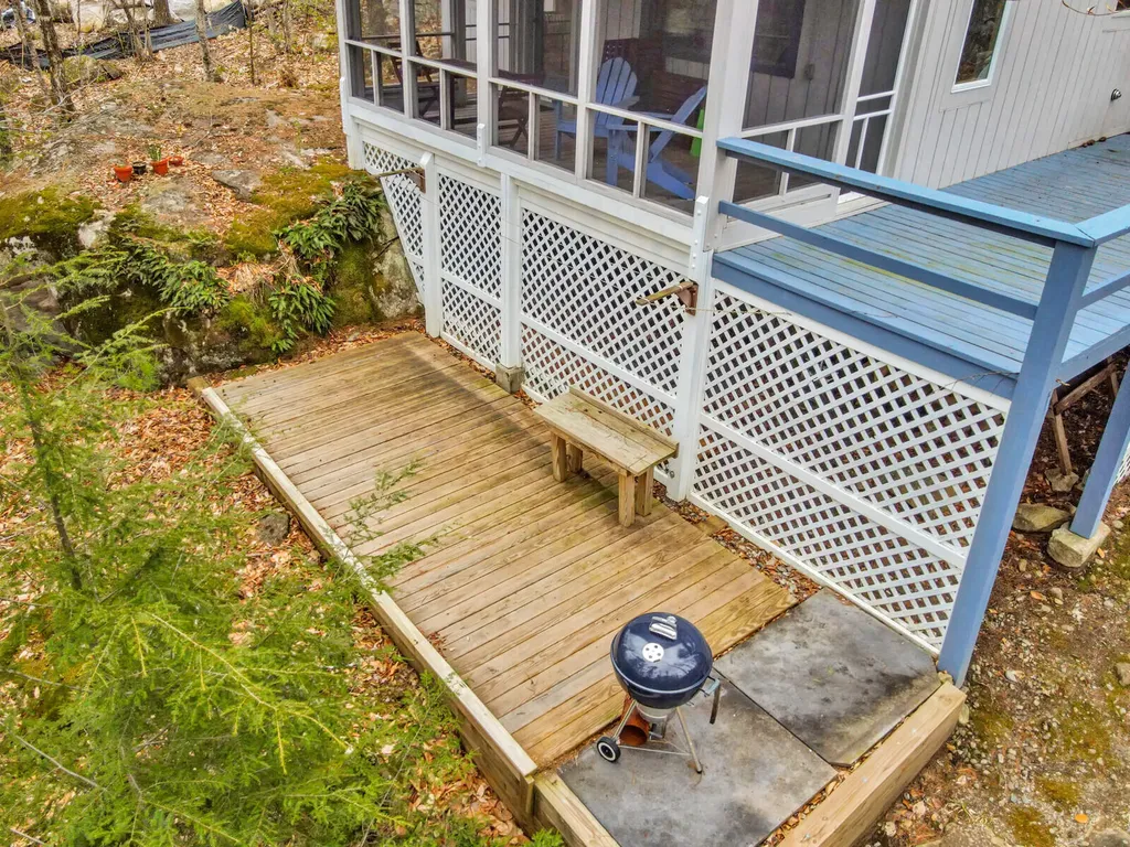 186 Peninsula Drive Rome ME 04963