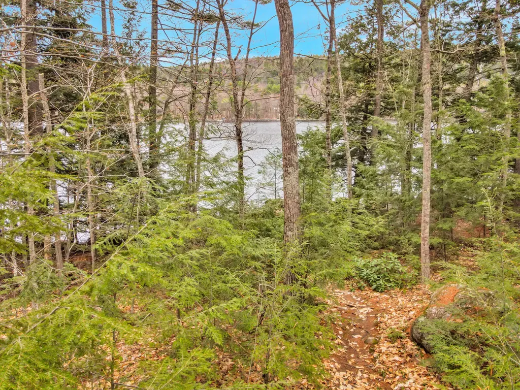 186 Peninsula Drive Rome ME 04963