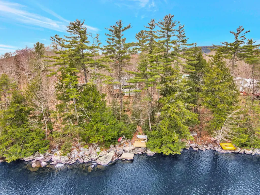 186 Peninsula Drive Rome ME 04963