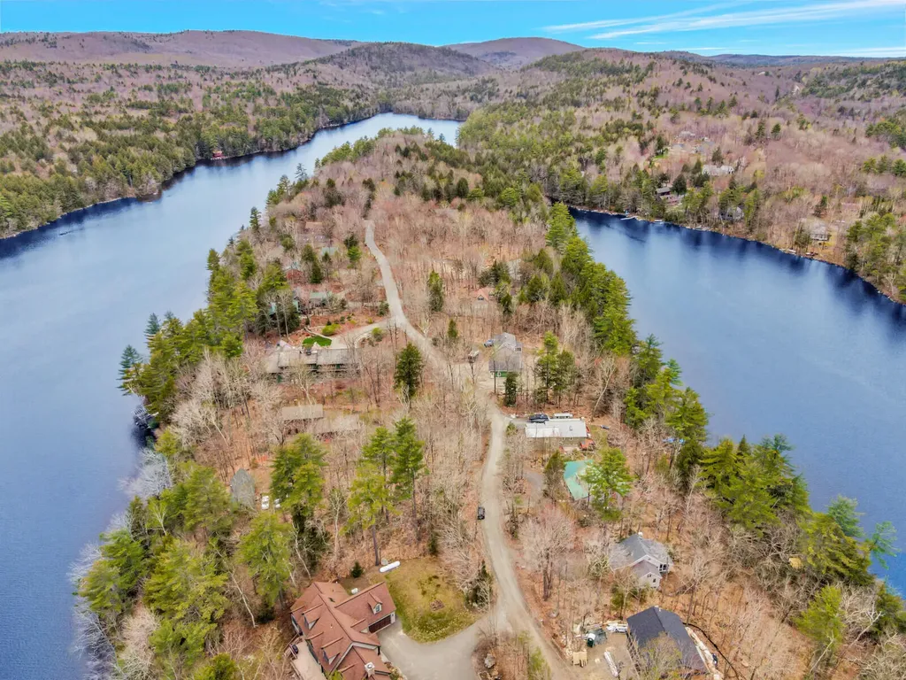 186 Peninsula Drive Rome ME 04963