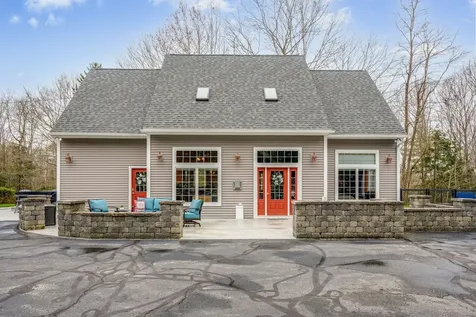 30 E Ridge Road West Gardiner ME 04345