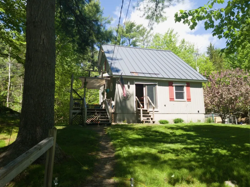 1836 N Mountain Valley Highway Montville ME 04941