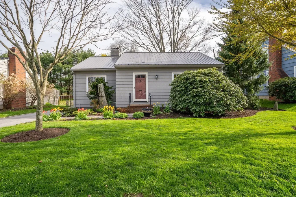 93 Vannah Avenue Portland ME 04103
