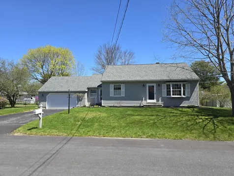 4 Donnelly Street Lewiston ME 04240