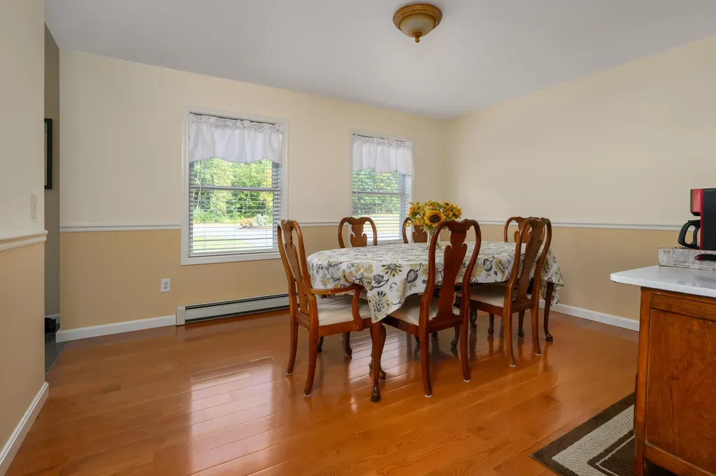 5 Heritage Way Kittery ME 03904