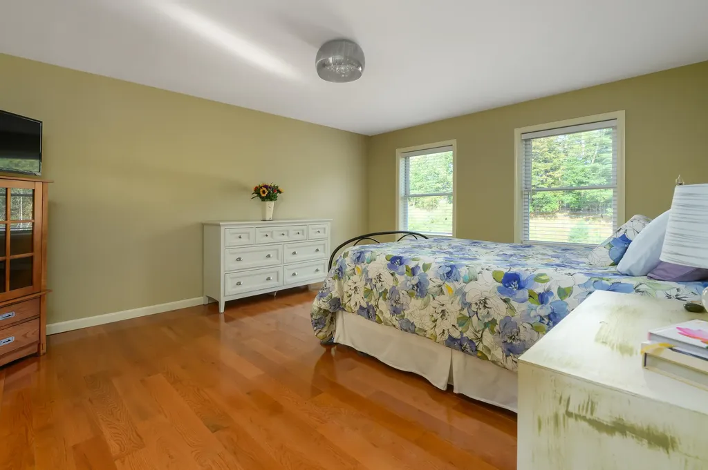 5 Heritage Way Kittery ME 03904