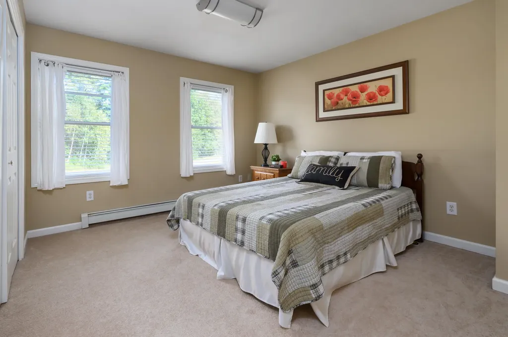 5 Heritage Way Kittery ME 03904