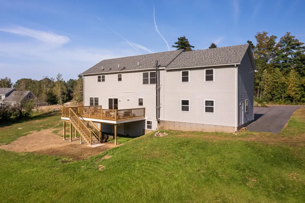 5 Heritage Way Kittery ME 03904