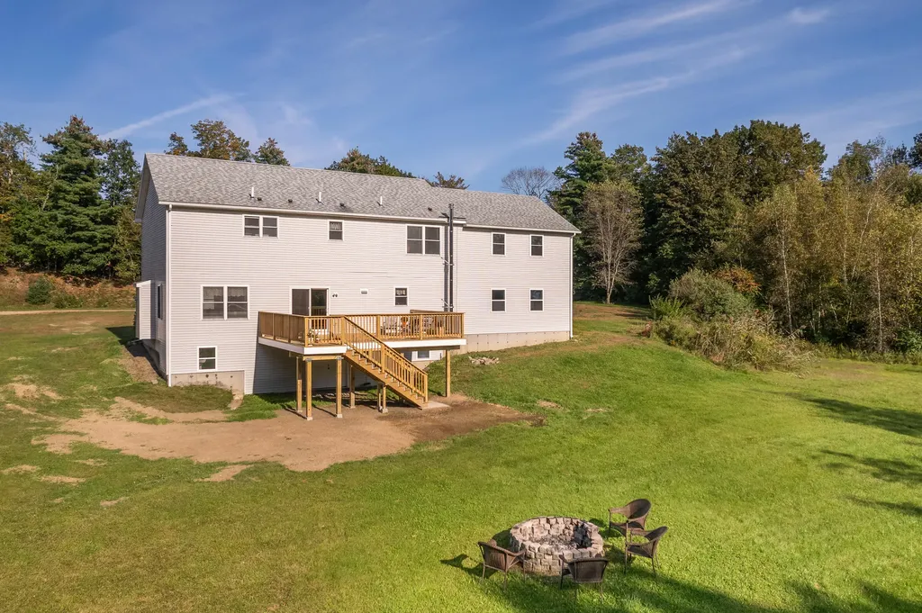 5 Heritage Way Kittery ME 03904