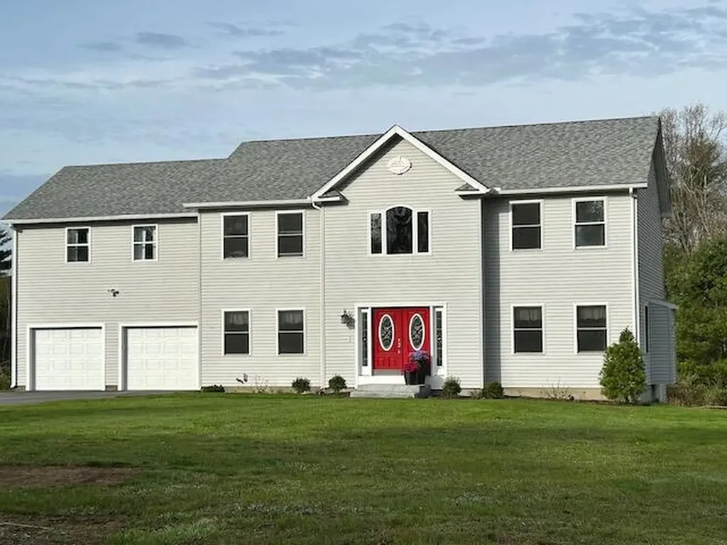 5 Heritage Way Kittery ME 03904