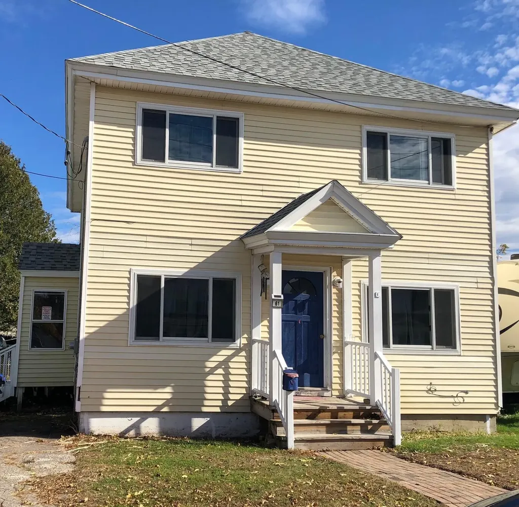 61 Eastland Avenue Millinocket ME 04462