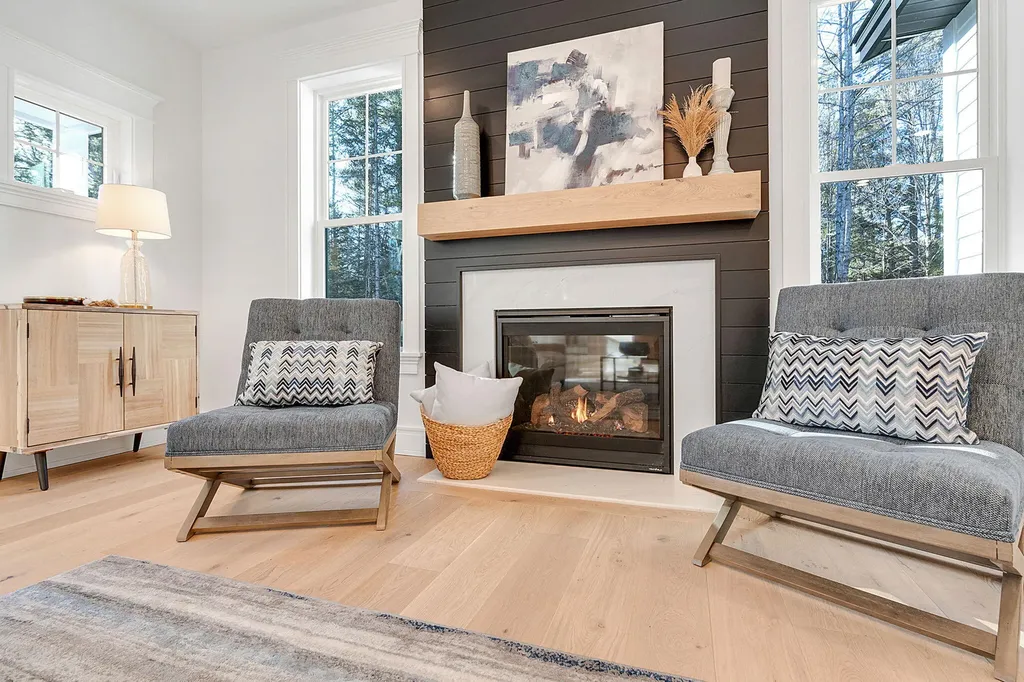 33 Rose Drive Cumberland ME 04021