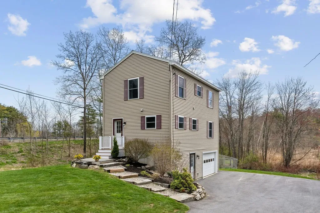 163 Middle Road Cumberland ME 04021