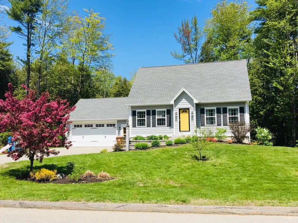 5 Egret Cove Saco ME 04072