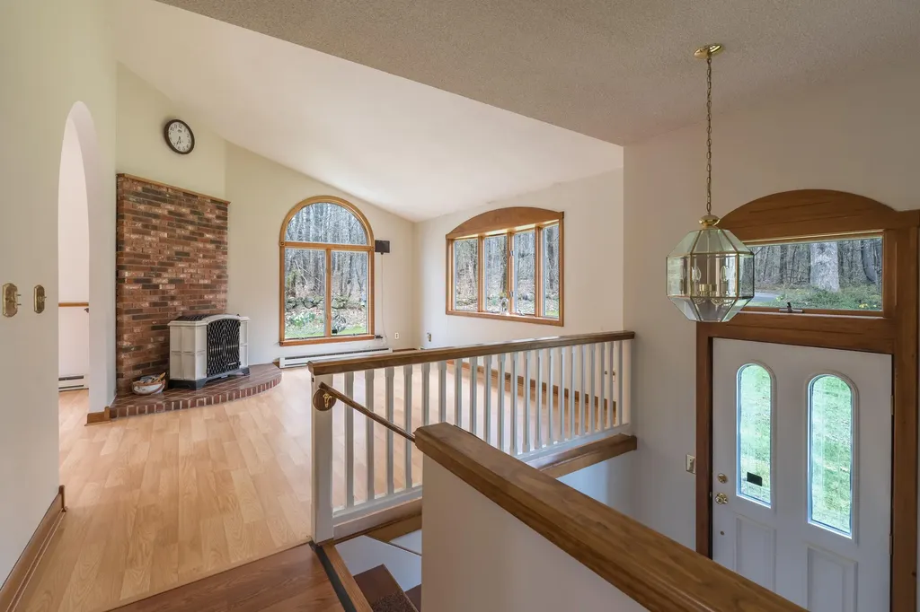 280 Woodbury Road Auburn ME 04210