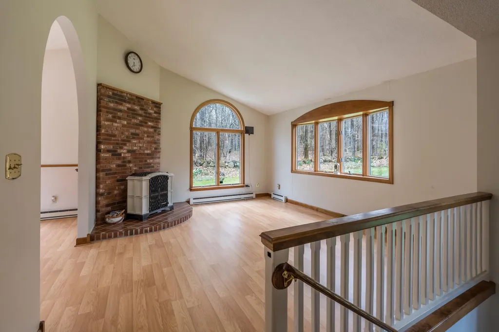 280 Woodbury Road Auburn ME 04210