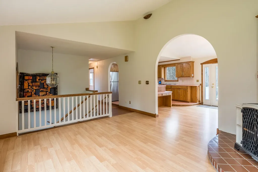 280 Woodbury Road Auburn ME 04210