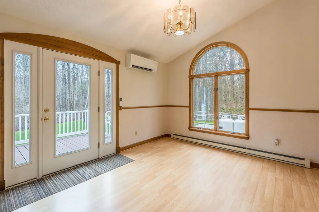 280 Woodbury Road Auburn ME 04210